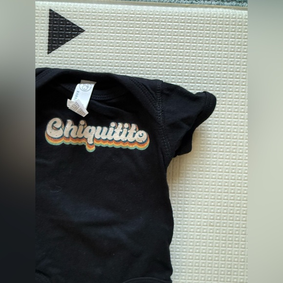 Boutique|Baby boy black short sleeve onesie bodysuit with retro boho CHIQUITO• - Picture 2 of 4